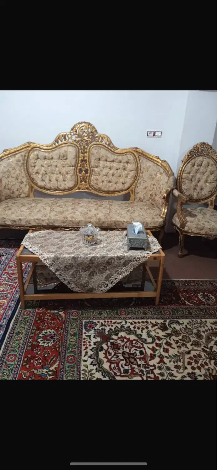 مبل سلطنتی ۹ نفره و میز وسط|مبلمان خانگی و میز عسلی|آمل, |دیوار