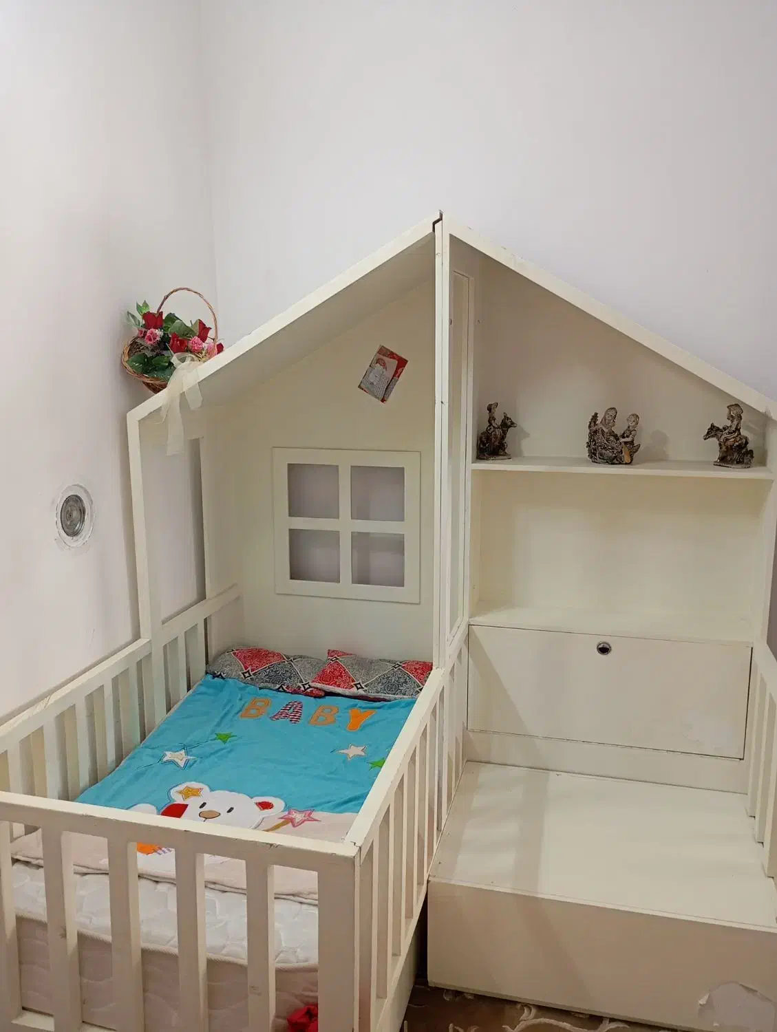 تخت کودک|تخت و سرویس خواب|بیرجند, |دیوار