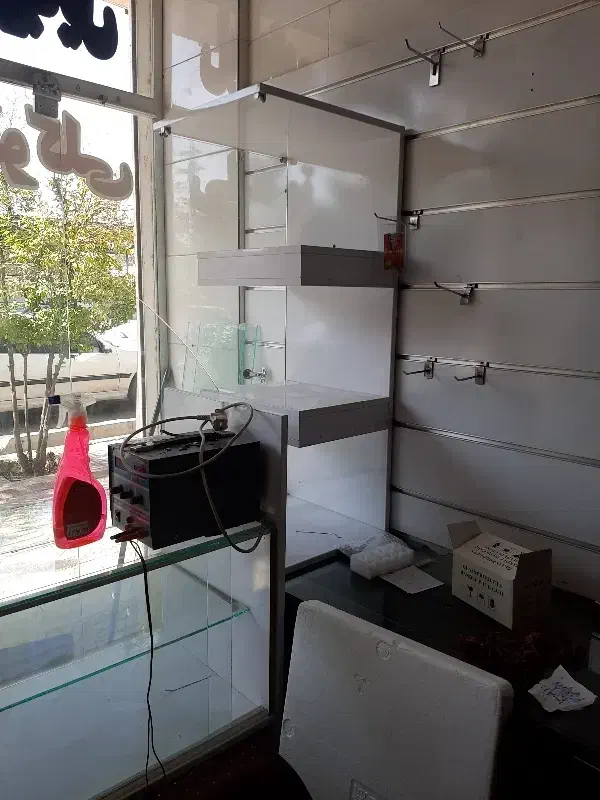 فروش دکور مغازه موبایل فروشی|فروشگاه و مغازه|کازرون, |دیوار