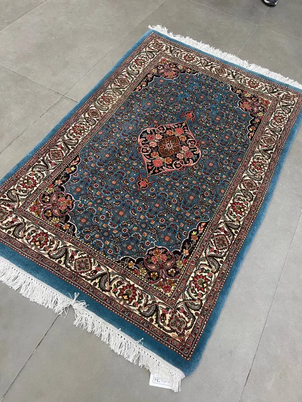 فرش دستباف (بساک) زرع نیم بیجار ۵۰ رج|فرش|مشکیندشت, |دیوار