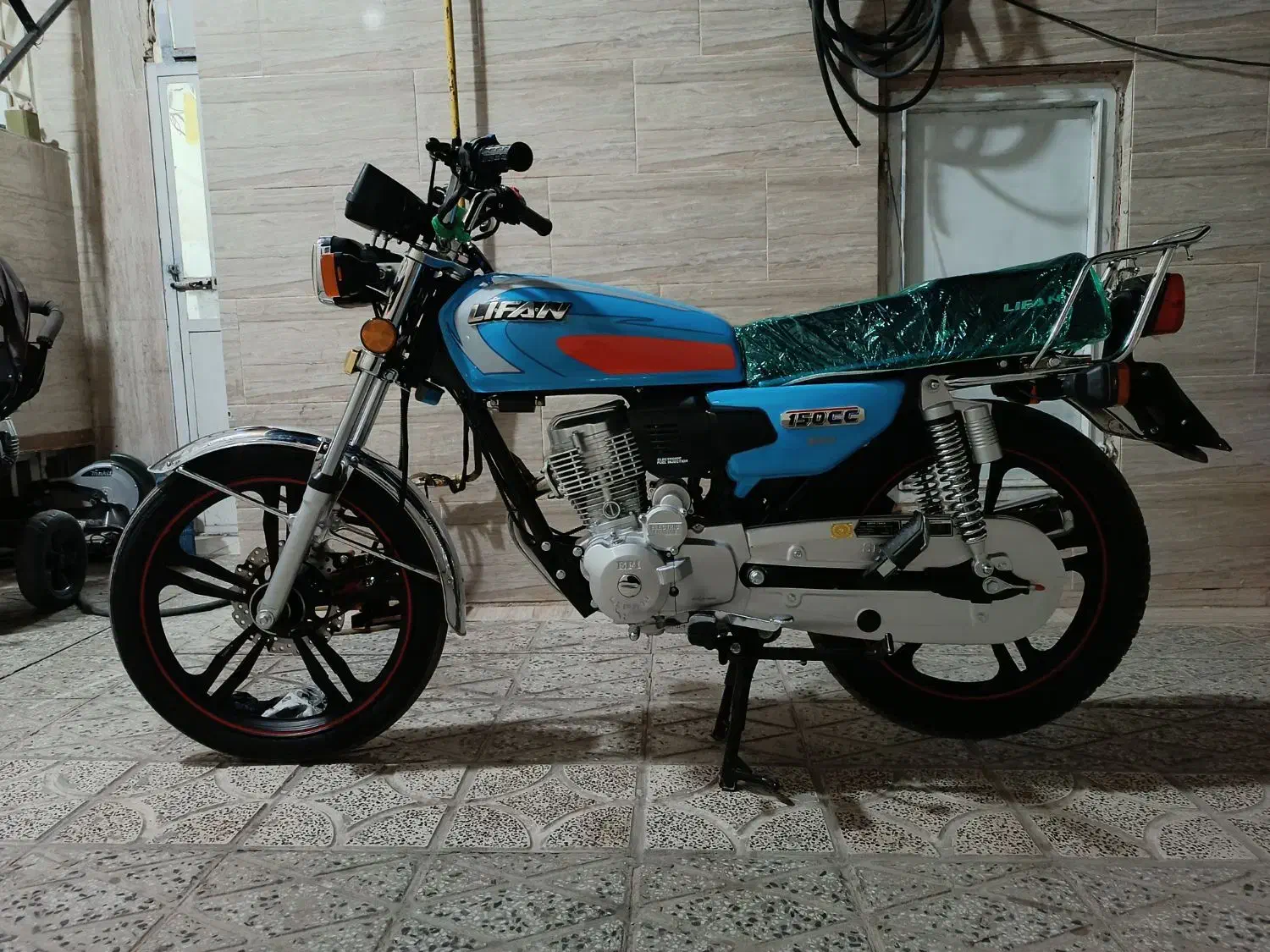 موتور 150لیفان 1404لازرورقی|موتورسیکلت|کوهدشت, |دیوار