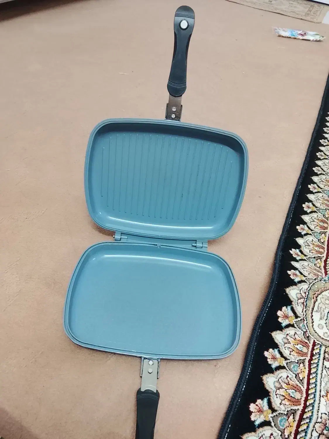 ماهیتابه|ظروف پخت‌وپز|سبزوار, گلشن|دیوار