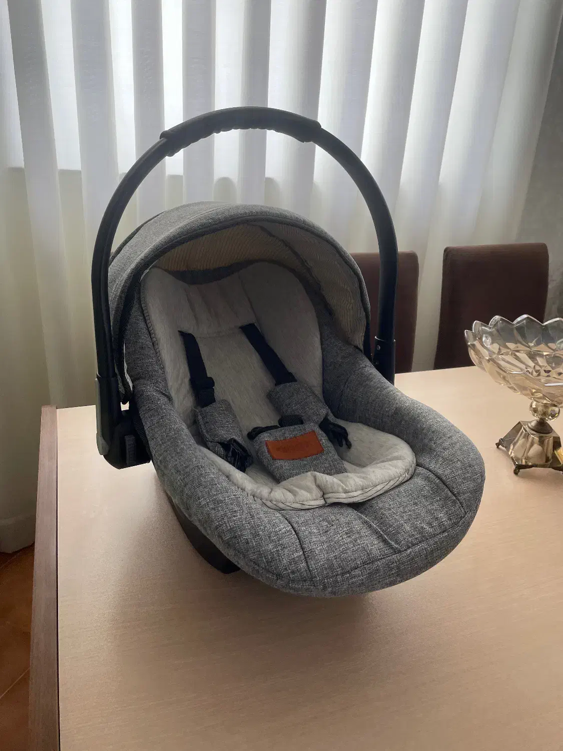 کریر|کالسکه و لوازم جانبی|بندر انزلی, ساحل قو|دیوار