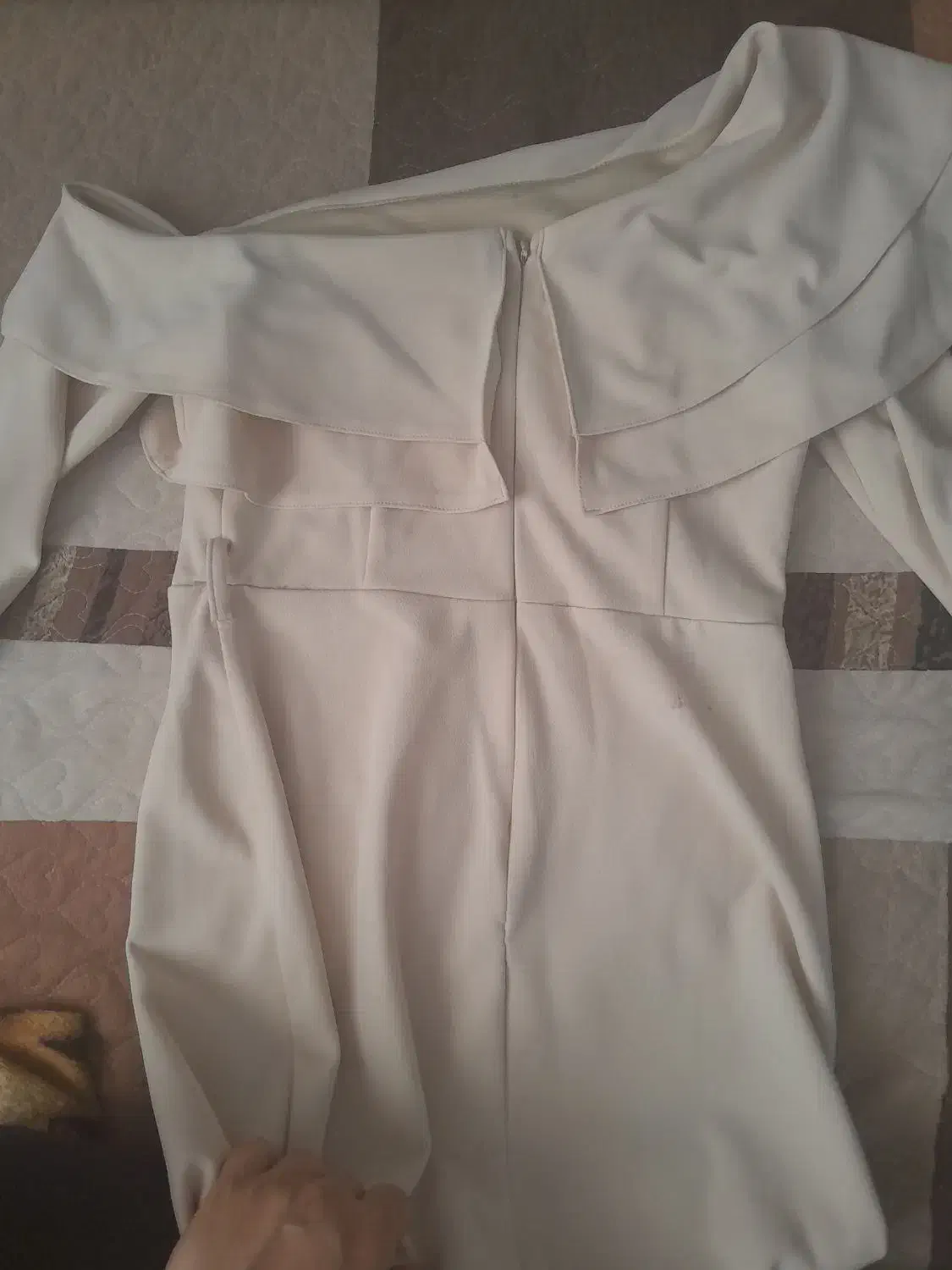 پیراهن و مانتو کرم|لباس|تهران, افسریه شمالی|دیوار