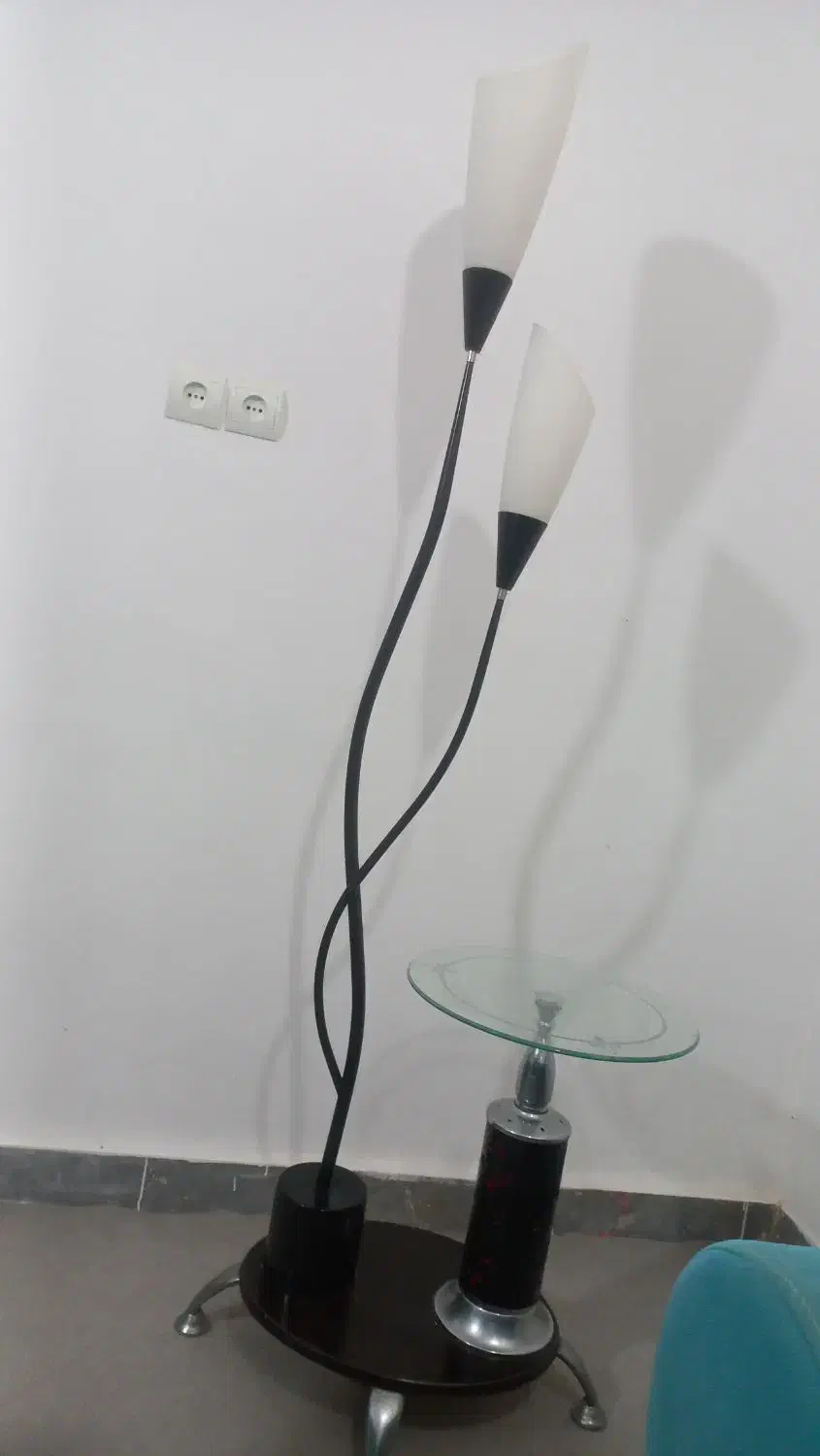 میز و چراغ خواب|چراغ خواب و آباژور|اهواز, کوی مهدیس|دیوار