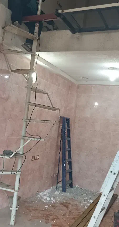 پله گرد آهنی|مصالح و تجهیزات ساختمان|لاهیجان, کاروانسرابر|دیوار