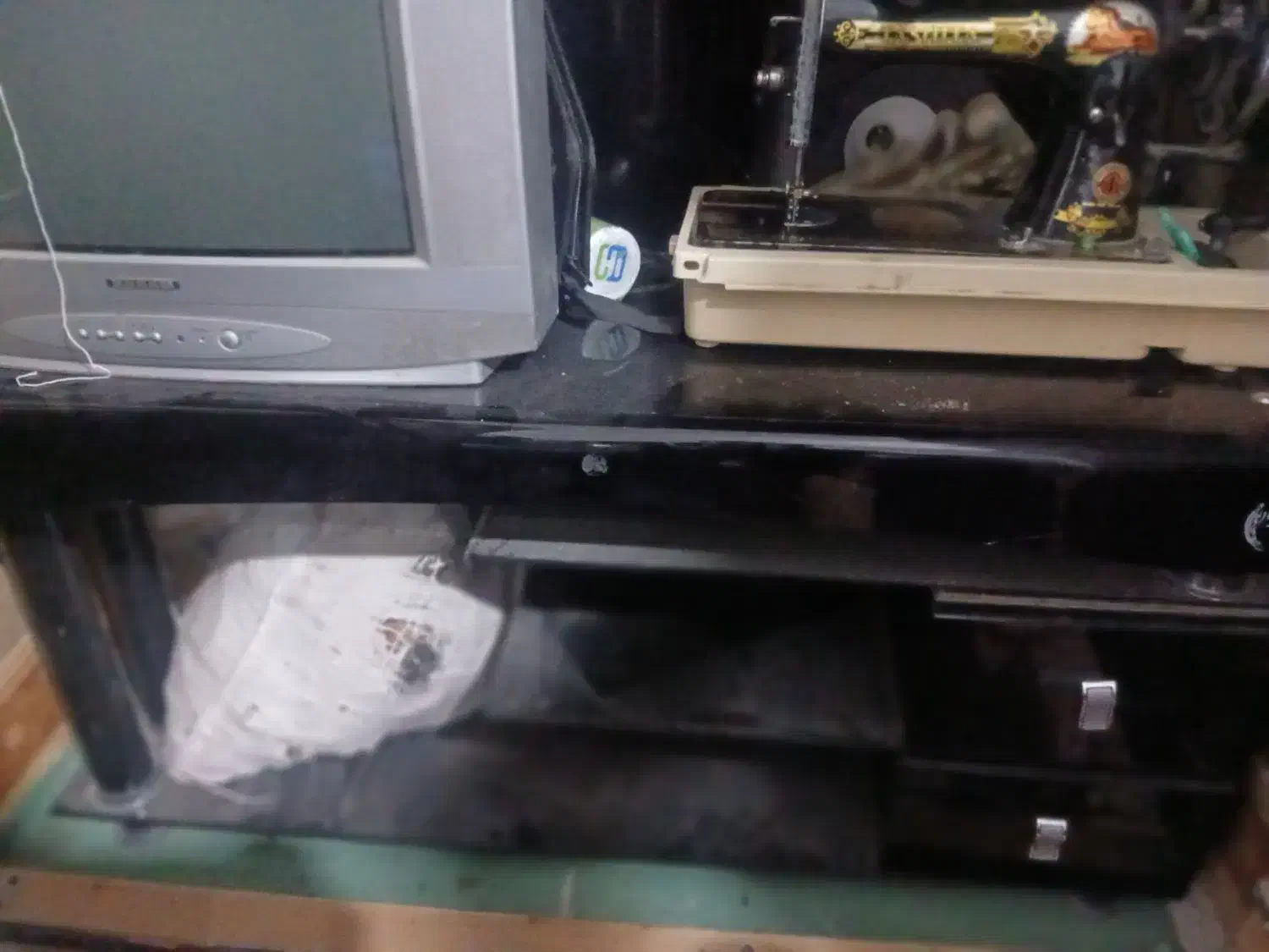 تلویزیون ومیز|تلویزیون و پروژکتور|تربت جام, معدآباد|دیوار