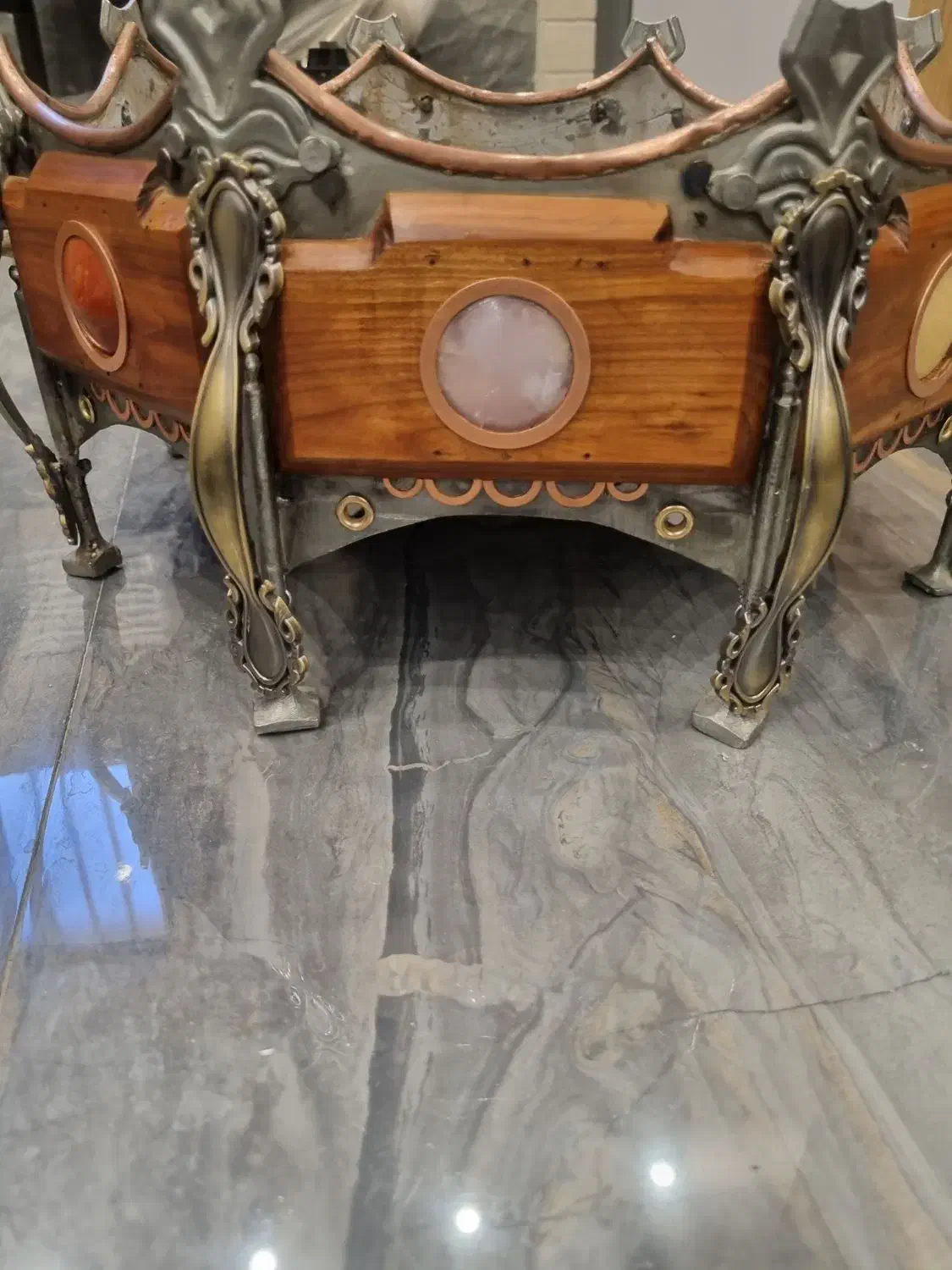 منقل آنتیک و منحصر بفرد مسکوب و نگین دار|کلکسیون اشیاء عتیقه|کرمان, |دیوار