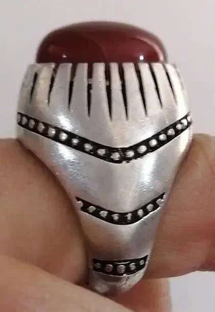 فروش انگشتر قدیمی نقره خالص با سنگ عقیق درجه یک|کلکسیون اشیاء عتیقه|اندیشه, اندیشه فاز ۳|دیوار