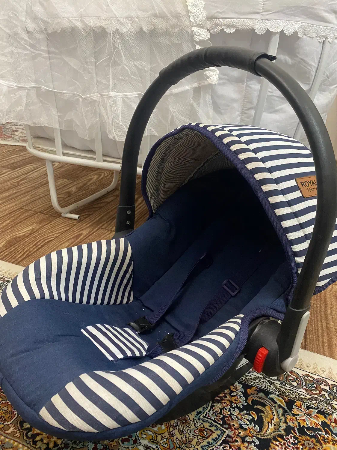 گهواره نینی لای لای و آغوشی|کالسکه و لوازم جانبی|اردبیل, |دیوار