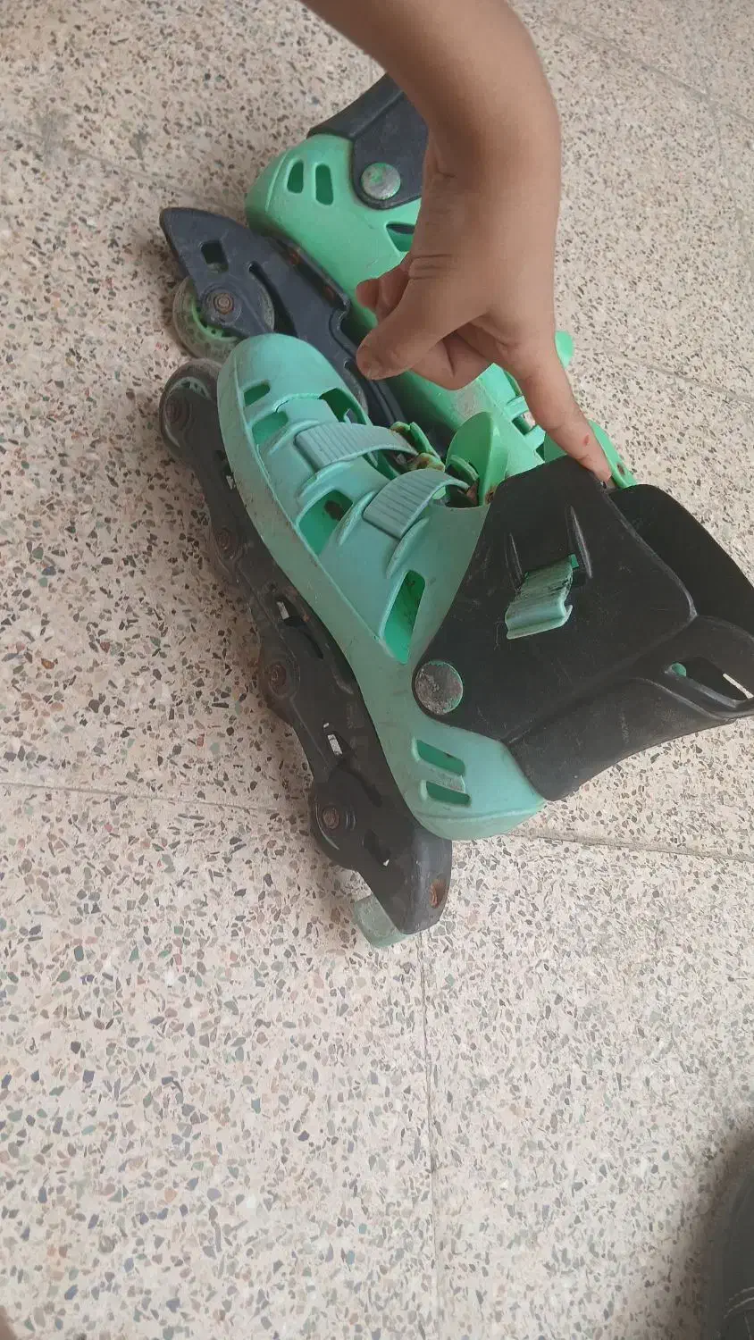 کفش اسکیت سالم در حد نو|دوچرخه، اسکیت، اسکوتر|مسجد سلیمان, |دیوار