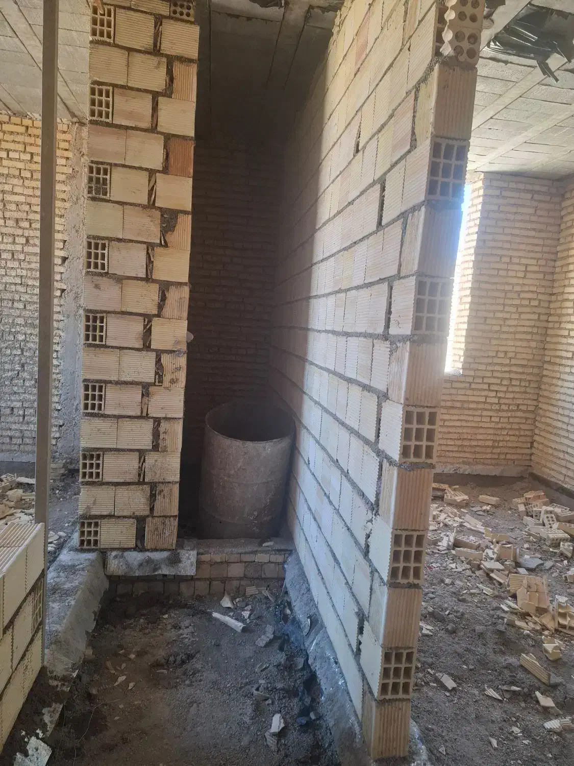 استخدام نفر اشنایی با کار ساختمانی|استخدام معماری، عمران و ساختمانی|بندر امام خمینی, |دیوار