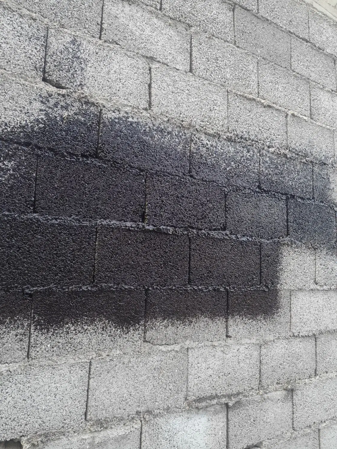 قیر مایع سرد جایگزین ایزوگام نصب کولر گازی جوشکاری|خدمات پیشه و مهارت|رشت, جانبازان|دیوار