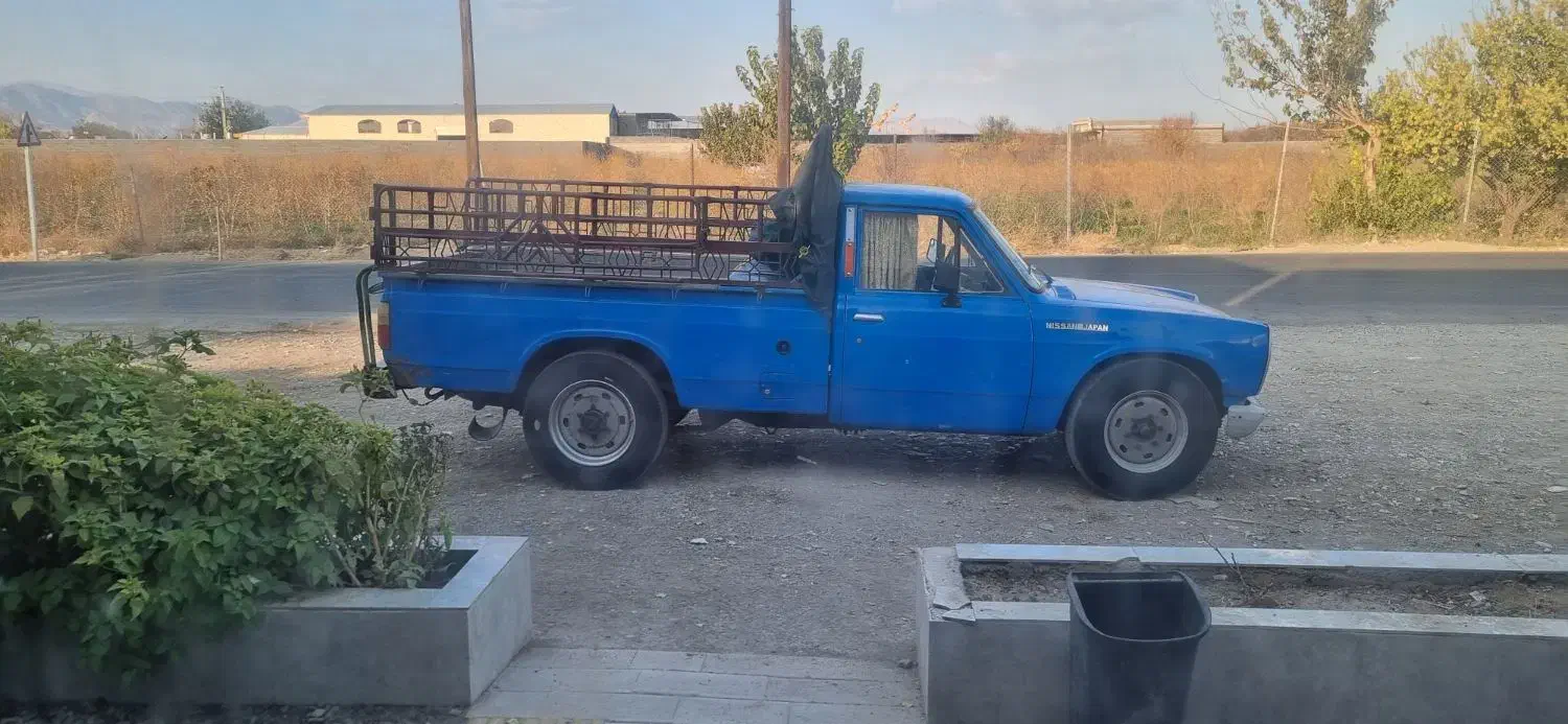 نیسان ۸۲|خودرو سواری و وانت|ایلام, |دیوار