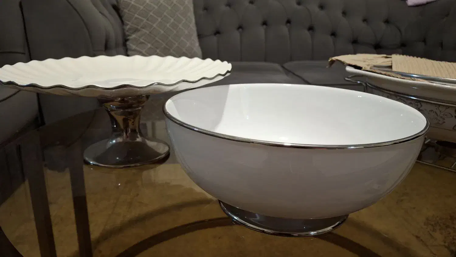 تعدادی ظرف پذیرایی|ظروف سرو و پذیرایی|ساری, |دیوار