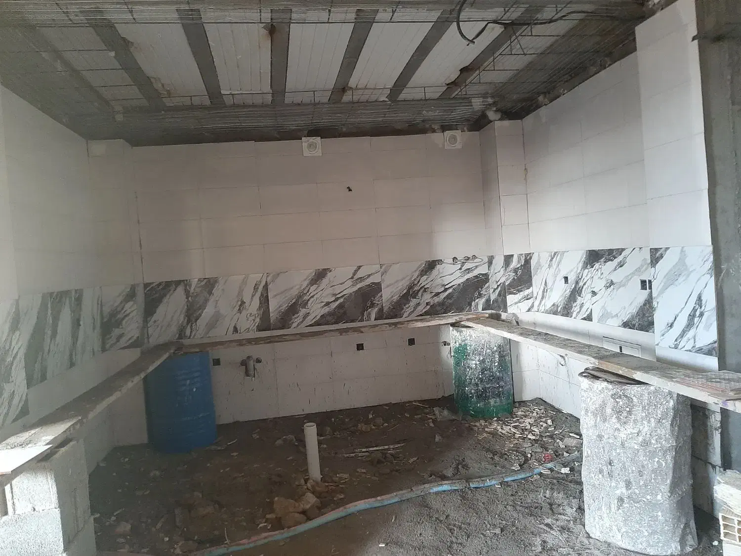 نصب واجرای کاشی سرامیک سنگ نما قرنیز و...|خدمات پیشه و مهارت|یاسوج, |دیوار