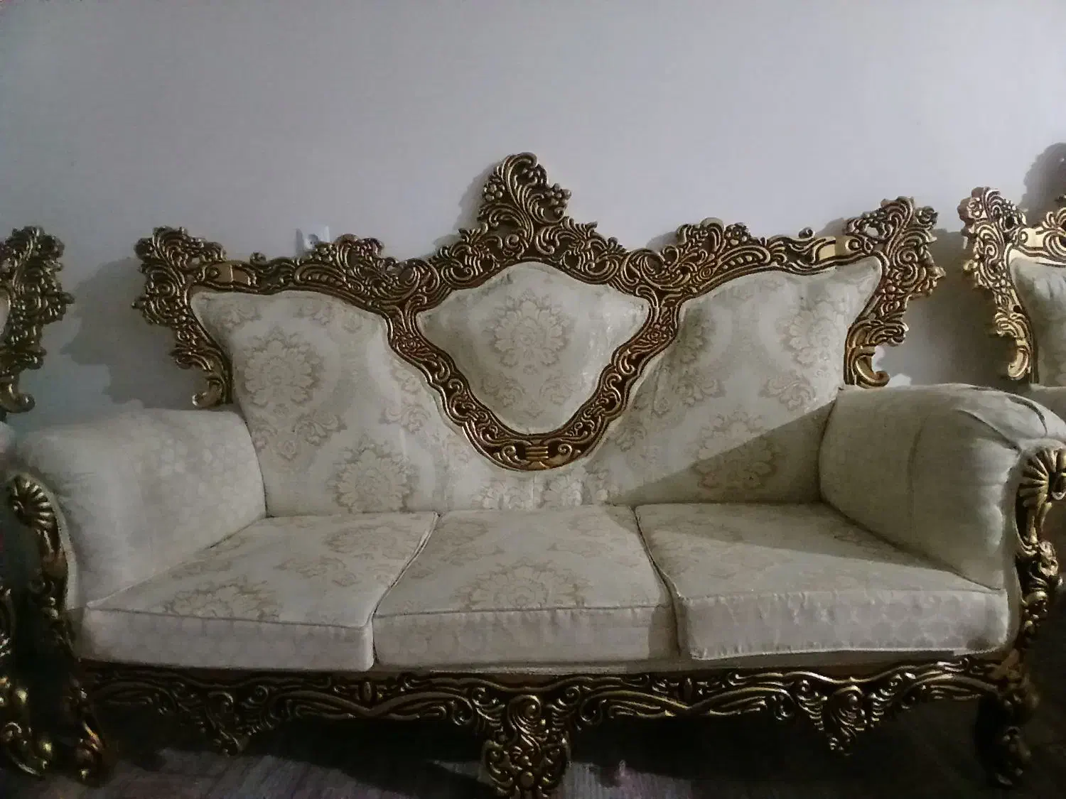 مبل ۹ نفره|مبلمان خانگی و میز عسلی|شوط, |دیوار
