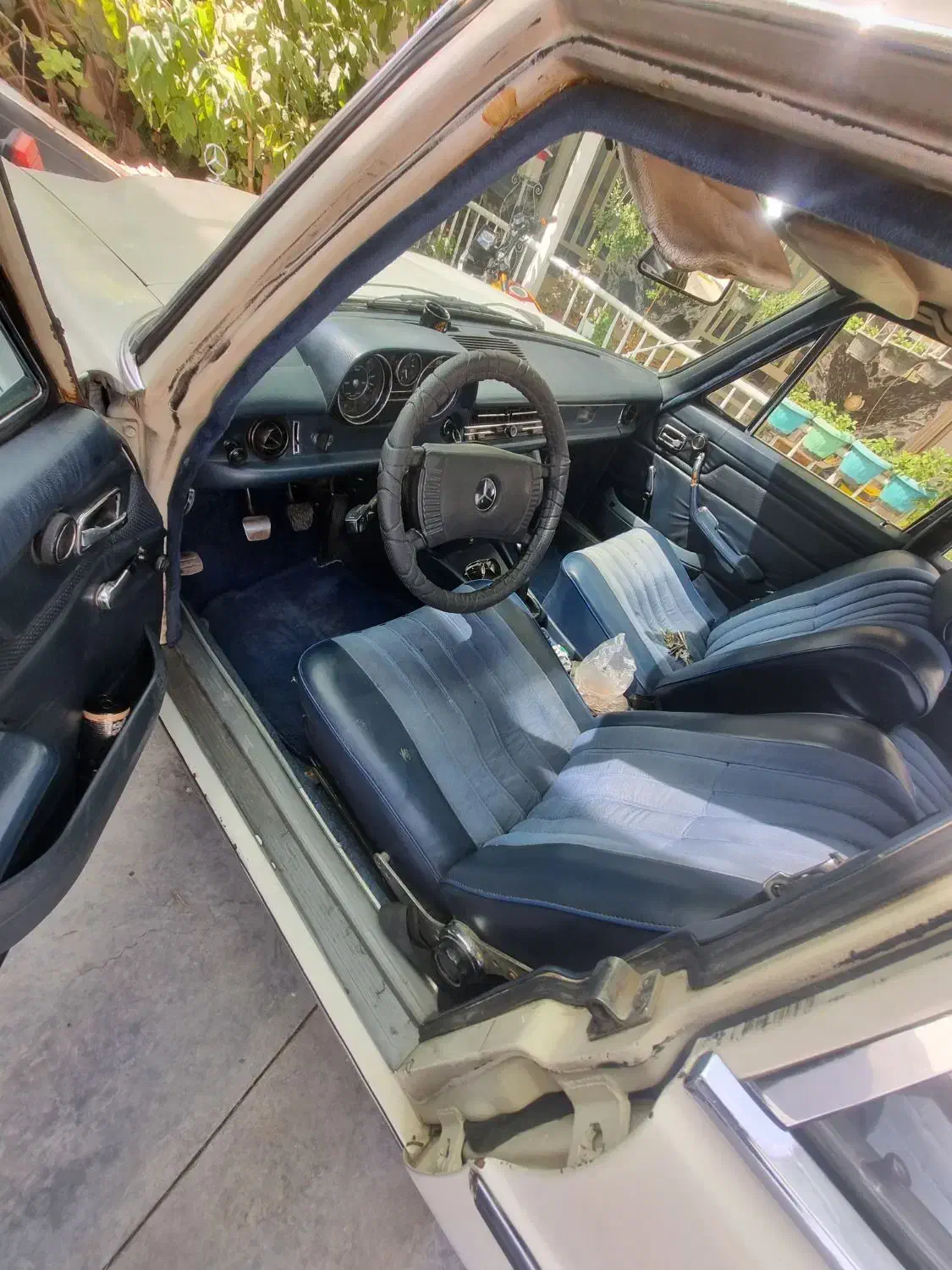 بنز ۲۰۰ مدل ۱۹۷۲کولر دار|خودرو سواری و وانت|اصفهان, خانه اصفهان|دیوار