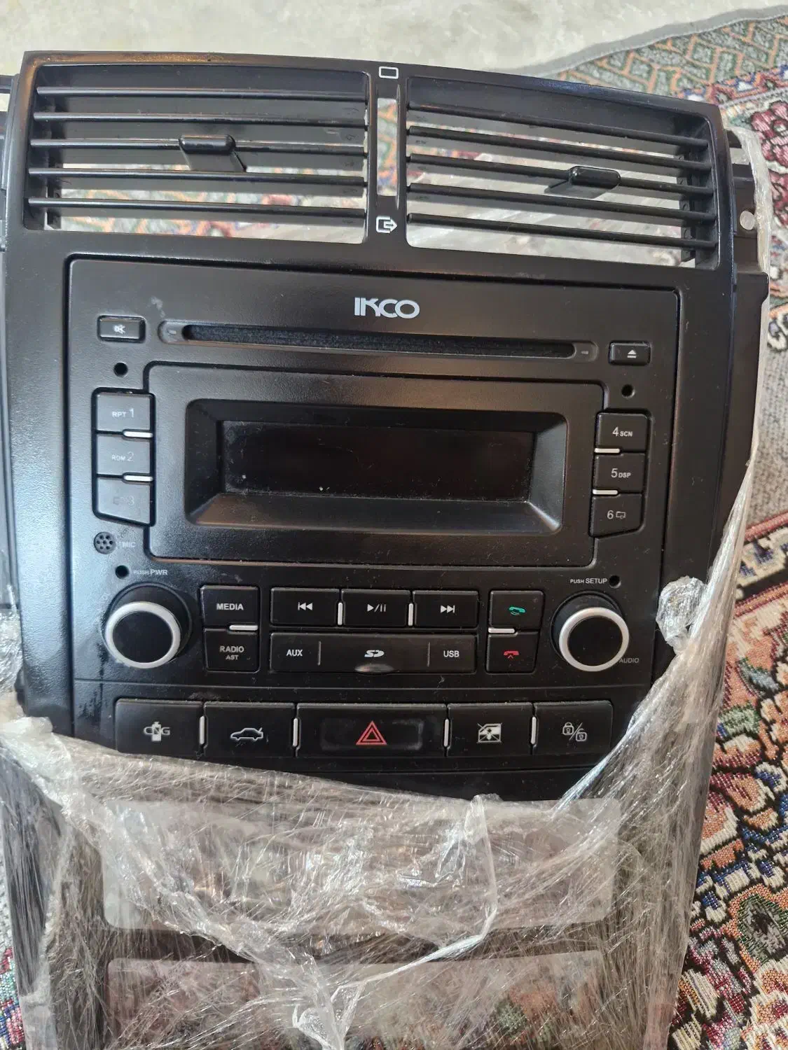 پخش فابریک پارس کامل سالم و در حد نو|قطعات یدکی و لوازم جانبی|مشهد, شاهد (شهرک غرب)|دیوار