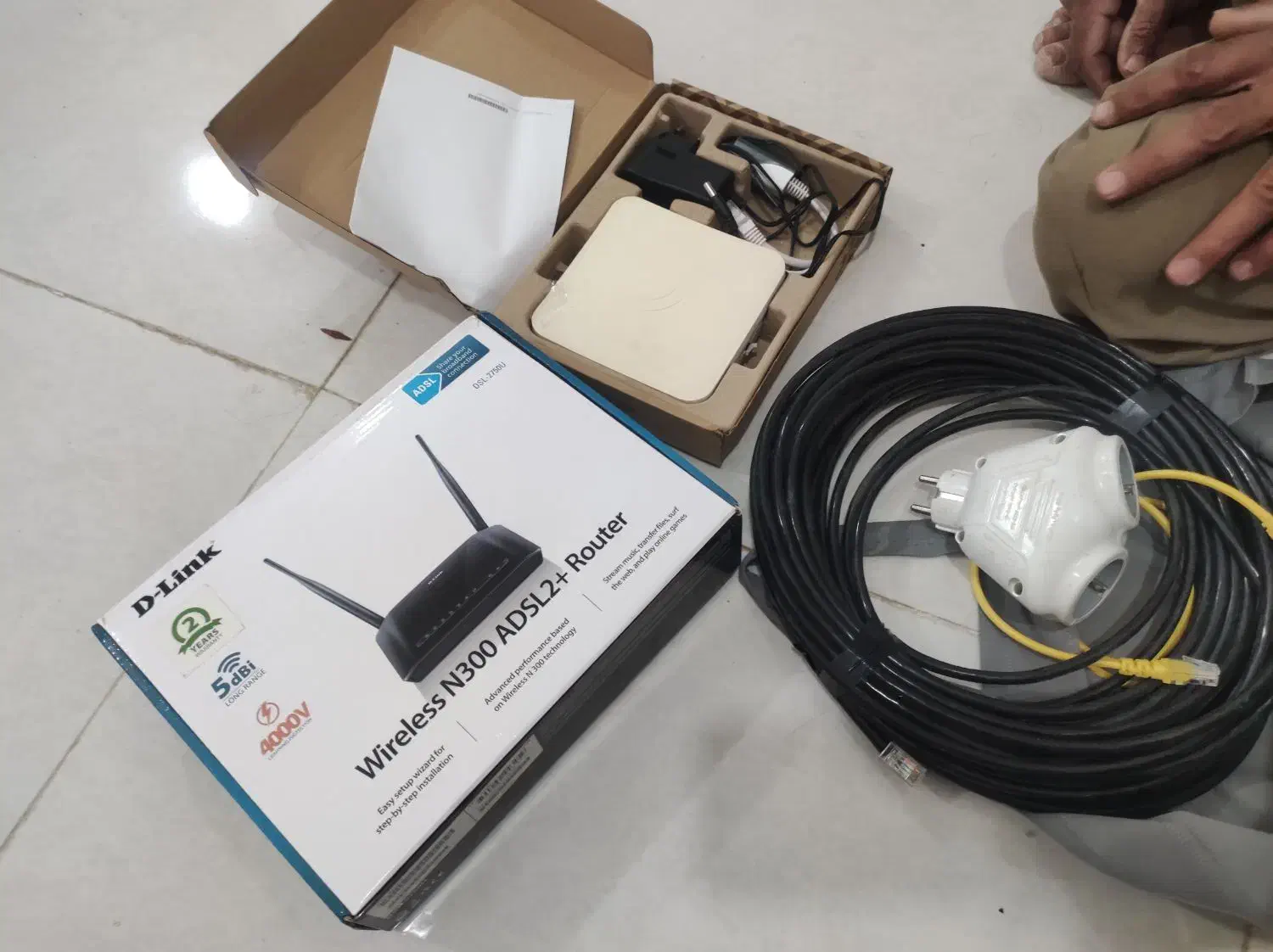 یک دستگاه وای فای و مودم|مودم و تجهیزات شبکه|جم, |دیوار