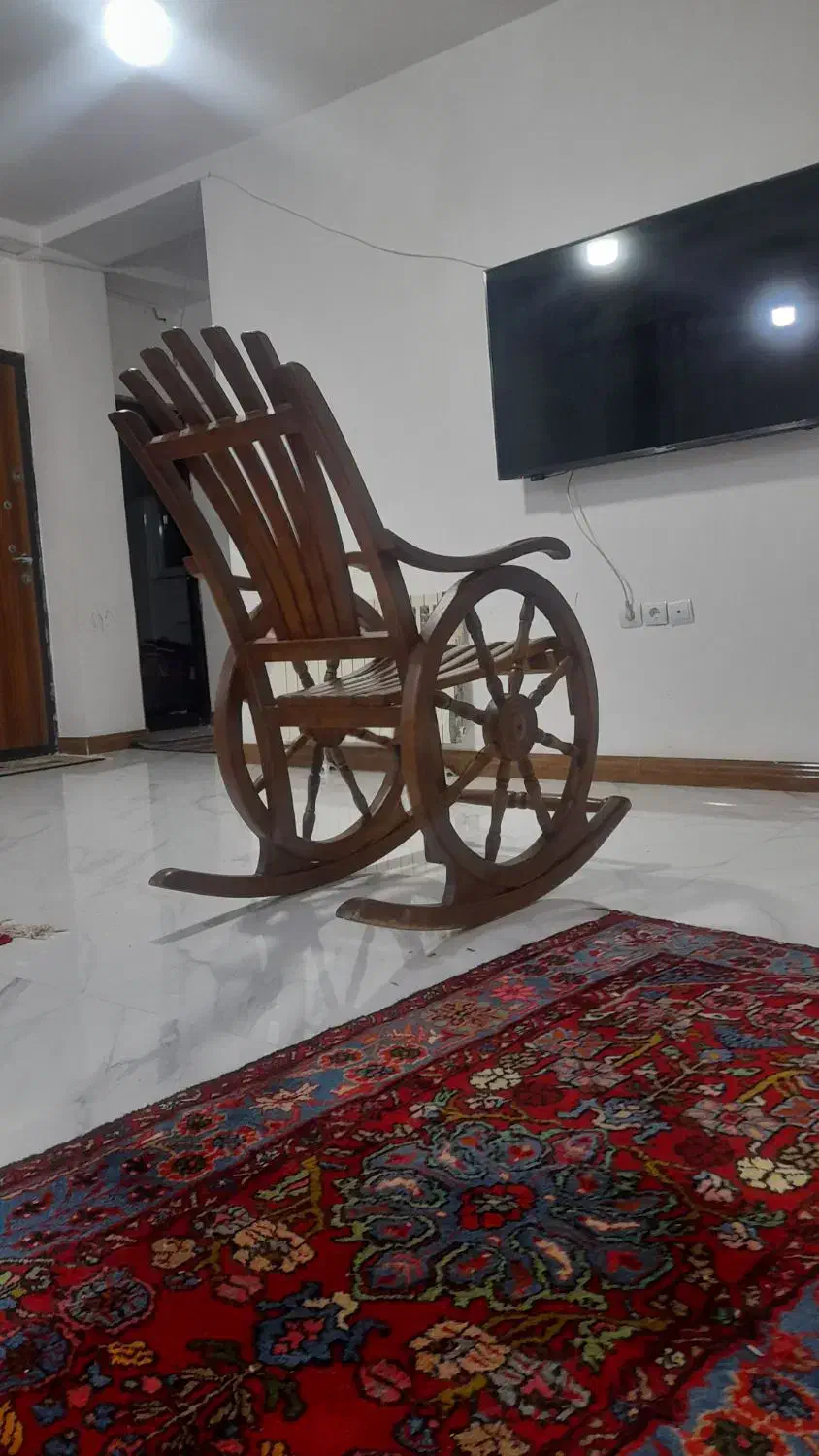 صندلی راک|صندلی و نیمکت|سیاهکل, |دیوار