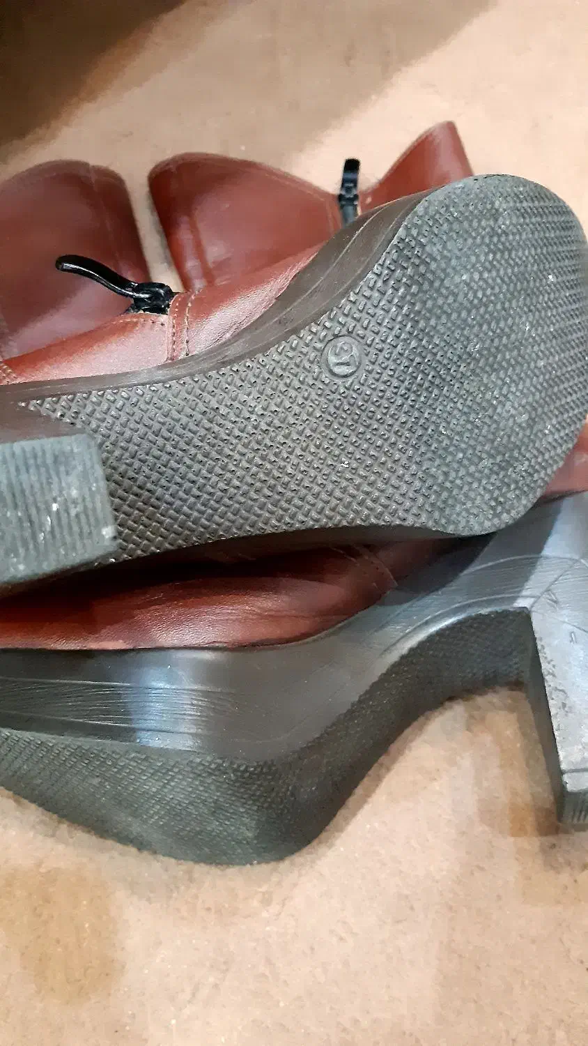 کفش بوت زنانه|کیف، کفش، کمربند|قم, شاه ابراهیم|دیوار