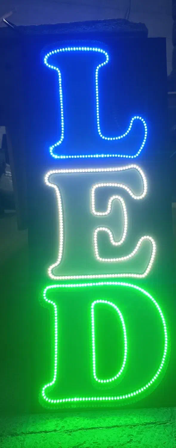 تابلوLED/تابلوساز/تابلو روان/ساخت/تعمیرات|فروشگاه و مغازه|اصفهان, ناصرخسرو|دیوار