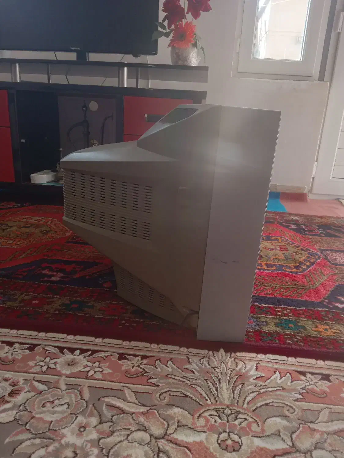 تلوزیون سالم|تلویزیون و پروژکتور|پارسآباد, |دیوار