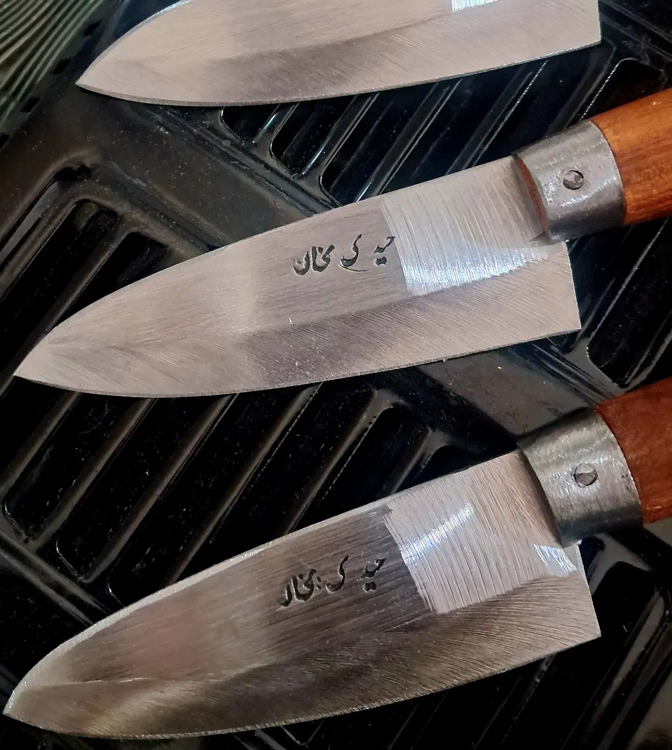 چاقو|ظروف پخت‌وپز|محمدیه-قزوین, |دیوار