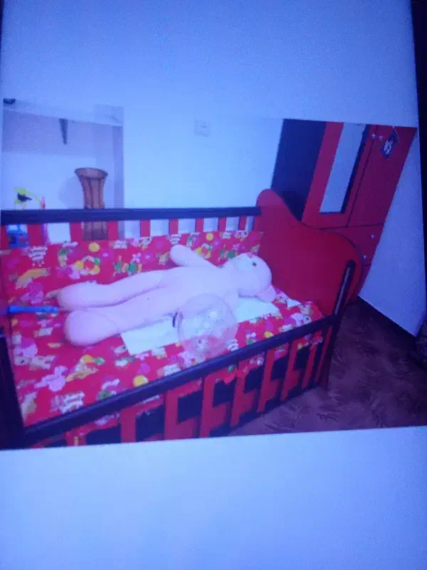 تخت وکمدتمیزسالم|تخت و سرویس خواب|قروه, |دیوار