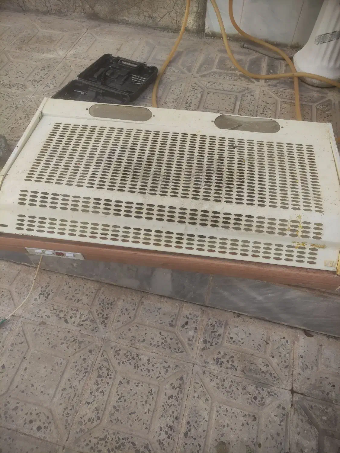 سلاه مقداری وسیله خانه باغ باقیمت مناسب|هود|ایلام, |دیوار