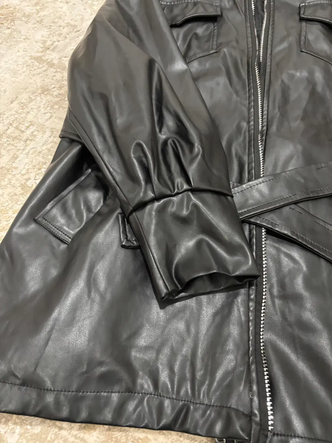 کت چرم عروسکی|لباس|مریوان, |دیوار