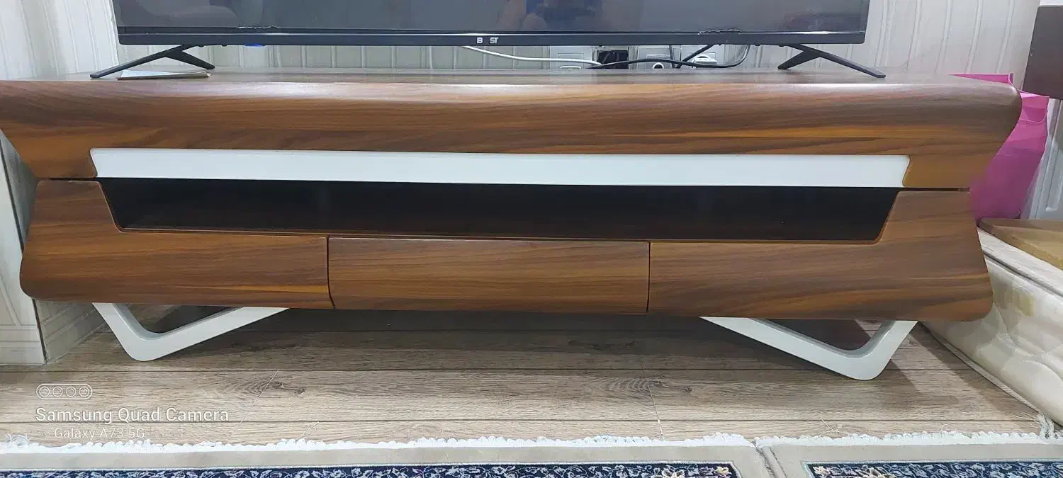 میز تلویزیون درجه یک شیک و بروز کشو مگنتی|میز تلویزیون|اسلام‌شهر, شهرک محمدیه|دیوار