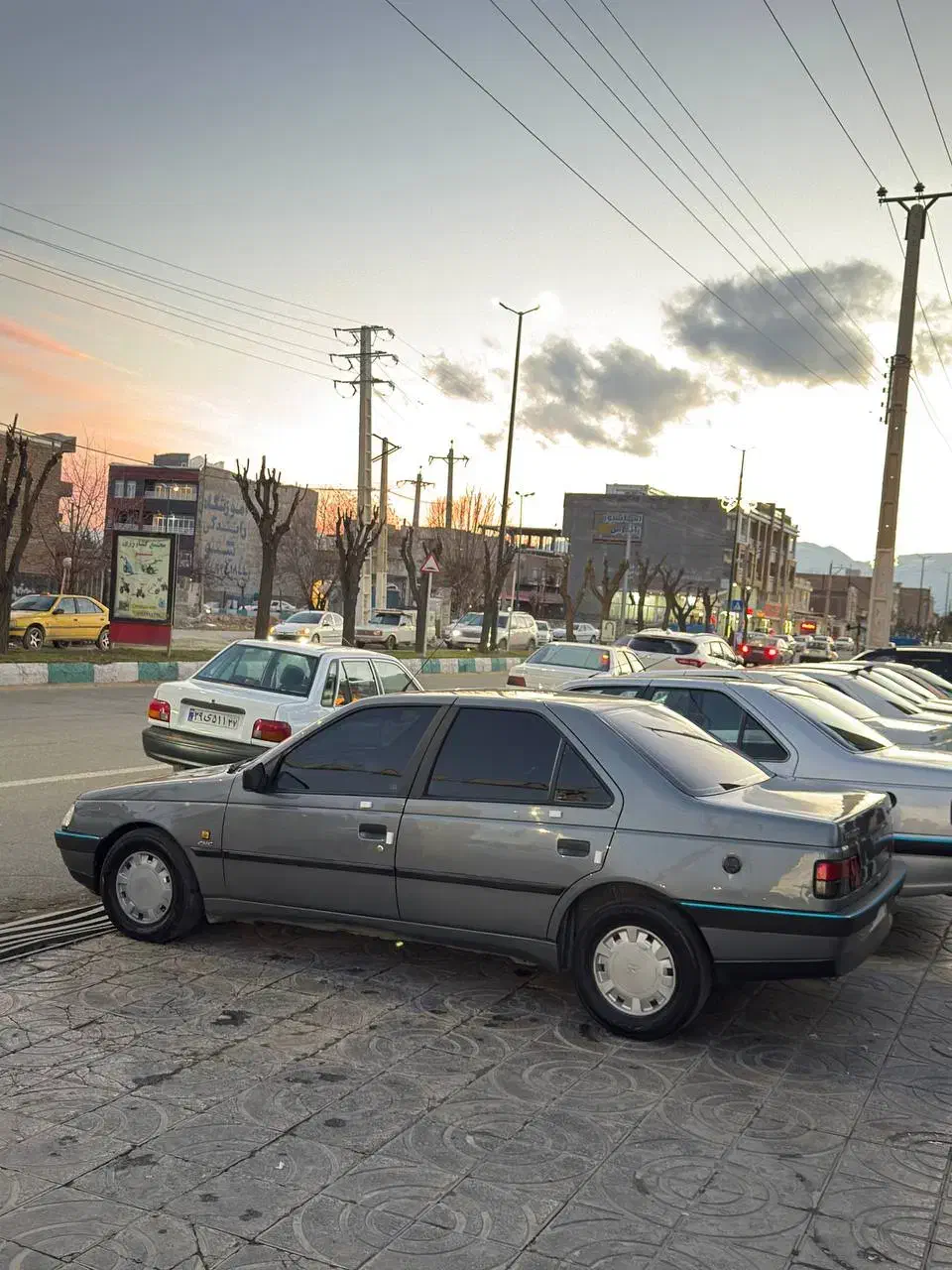 فروش فوری ۴۰۵دوگانه کارخانه|خودرو سواری و وانت|اشنویه, |دیوار