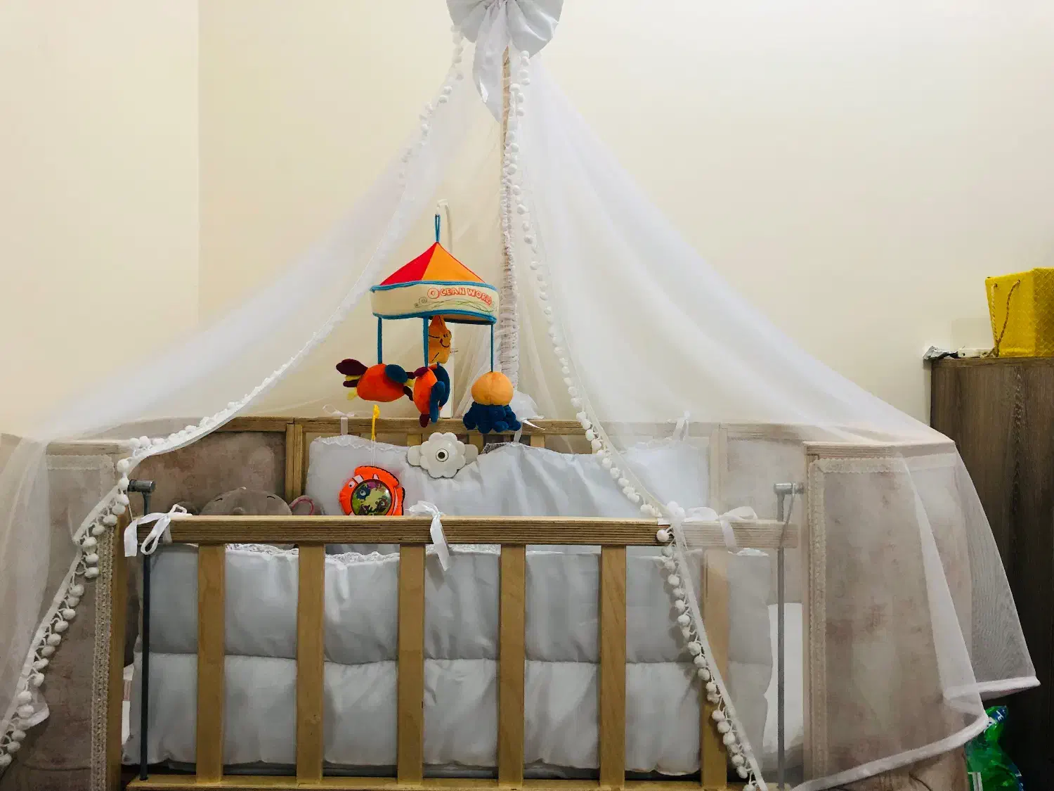 تخت کنار مادر|تخت و صندلی بچه|بندرعباس, |دیوار