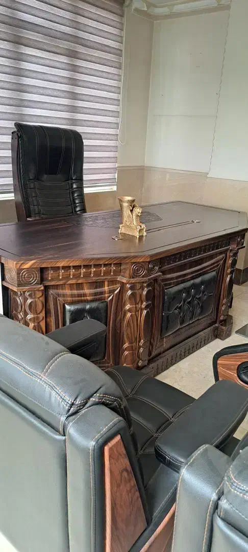 میز اداری و مبل اداری و مدیریت و کنفرانس چستر جرم|مبلمان اداری|تهران, چیتگر شمالی|دیوار