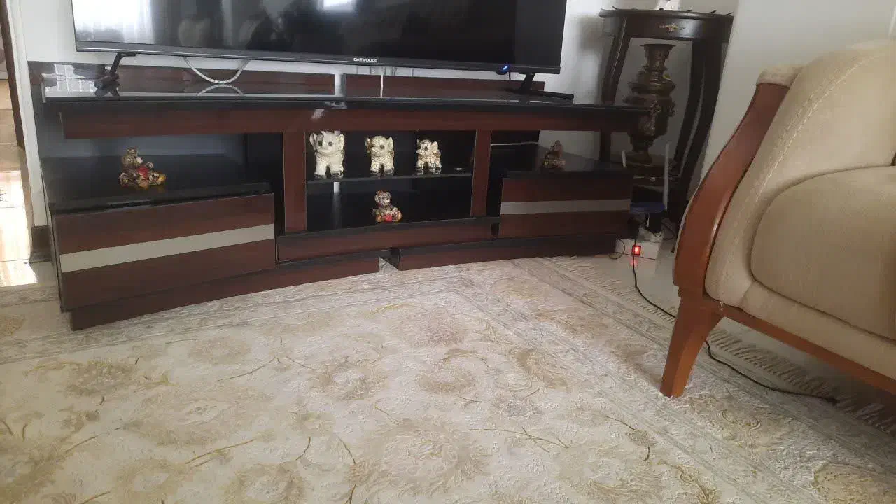 مبز تلوزیون منحنی|میز تلویزیون|قم, شهرک امام حسن|دیوار