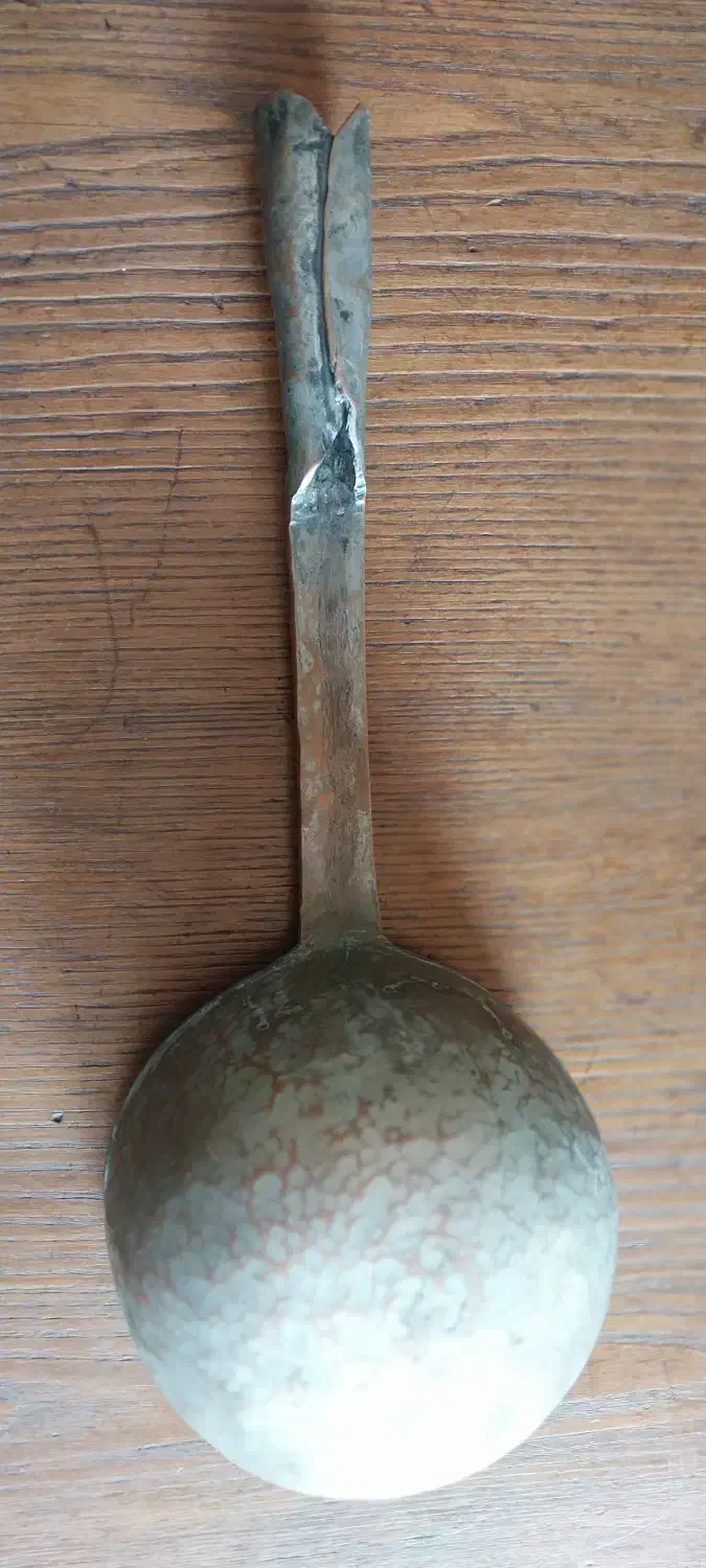 ملاقه مسی قدمت دار|کلکسیون اشیاء عتیقه|بابلسر, |دیوار