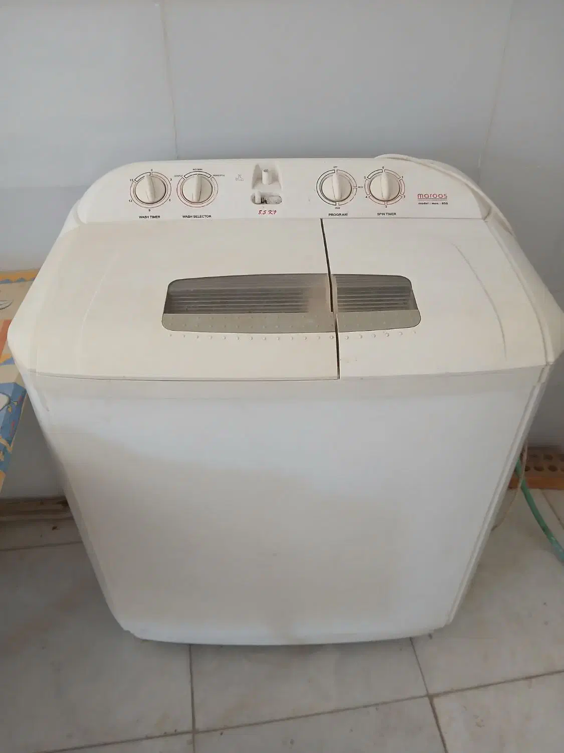 لباس شوی تلویزیون ومیزه سالم بادستگاه دیجیتال|سایر لوازم برقی|رفسنجان, |دیوار