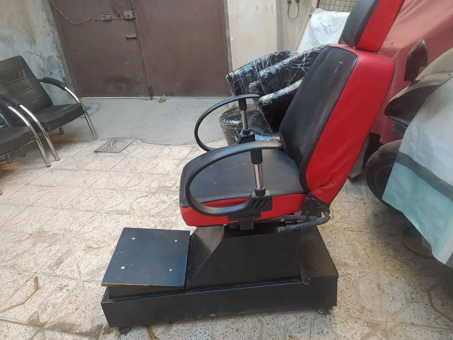 صندلی|صندلی و نیمکت|نیشابور, شهید بهشتی|دیوار