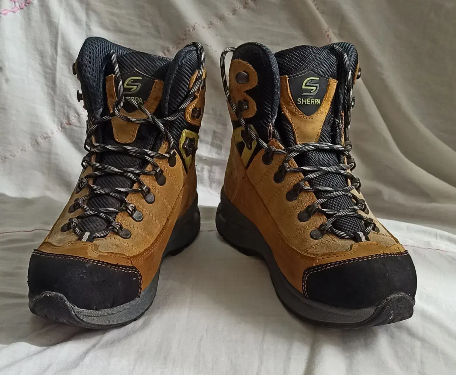 کفش کوهنوردی مدل آلوارس|کوهنوردی و کمپینگ|قدس, شهر‌قدس|دیوار