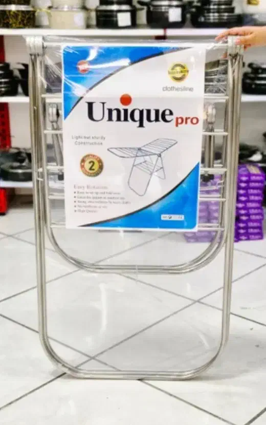 بند رخت|بندرخت و رخت‌آویز|تهران, شوش (باغ آذری)|دیوار