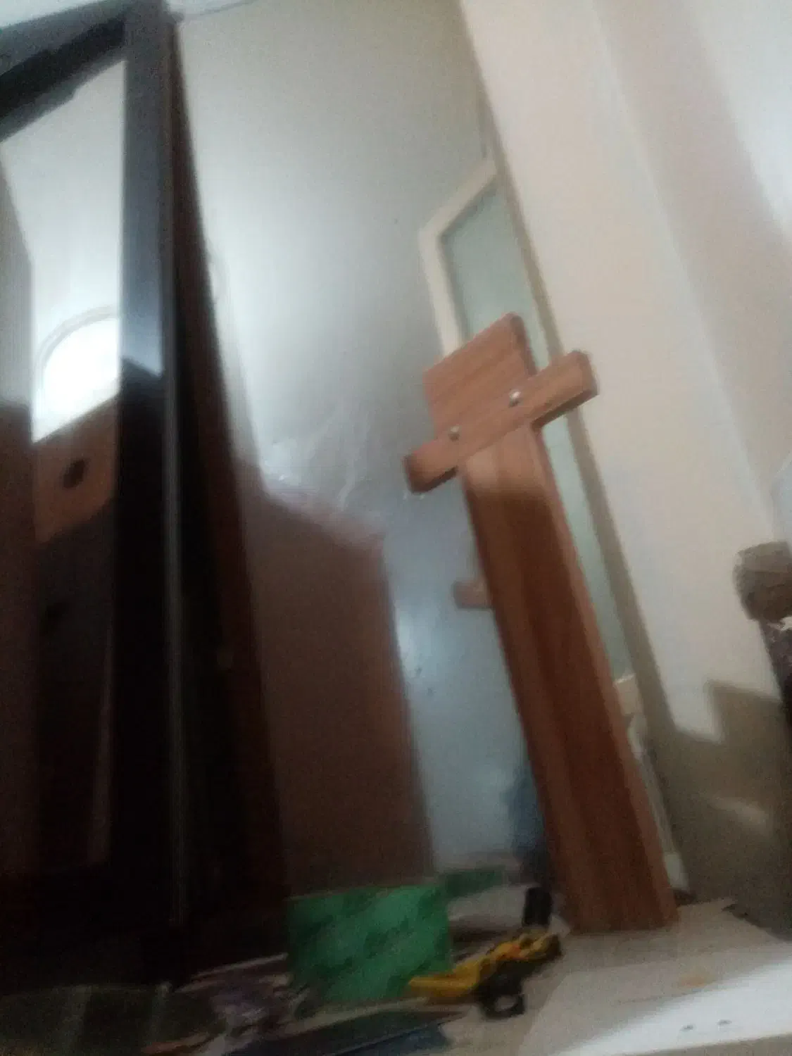 چهارعددشیشه شیش میل ودوعددشیشه 10میل|مصالح و تجهیزات ساختمان|تهران, سجاد|دیوار