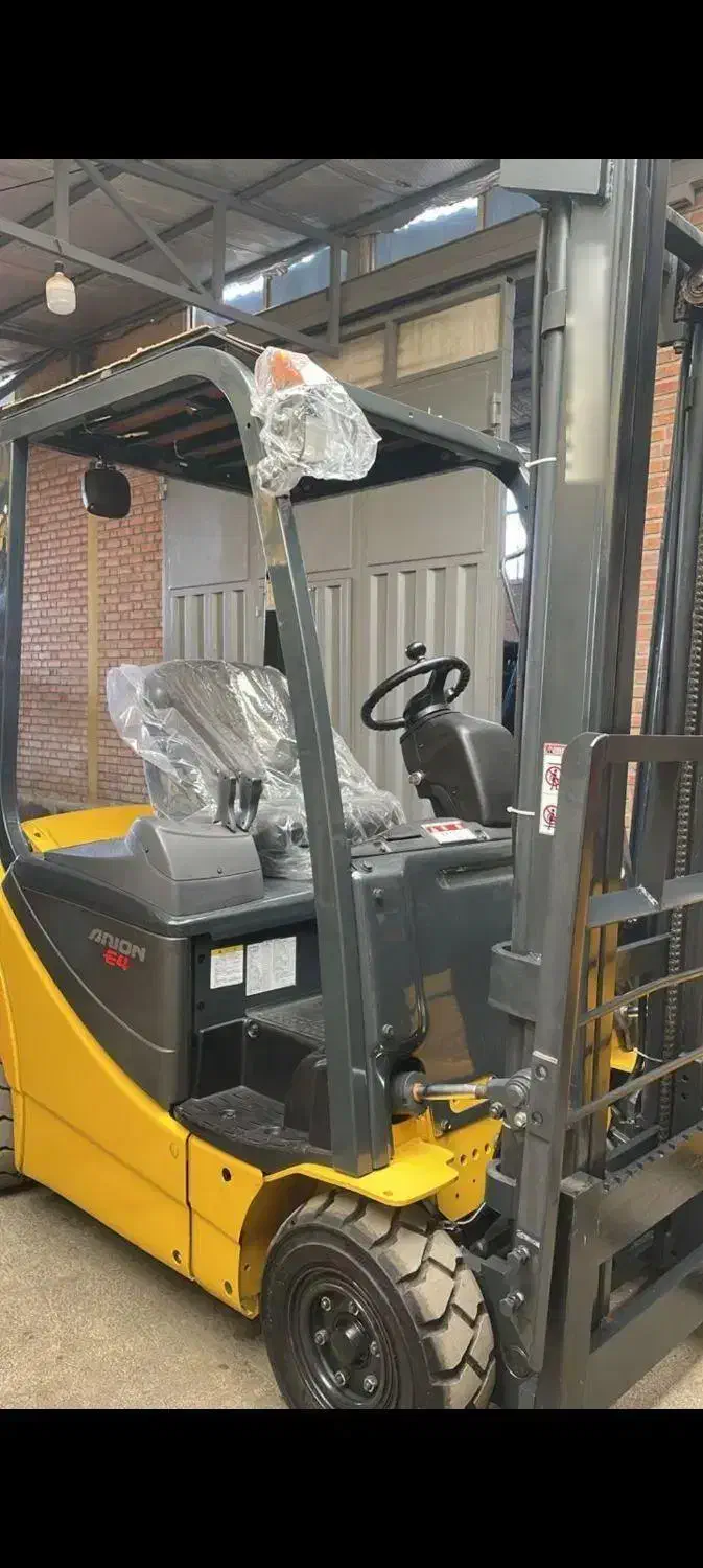 لیفتراک برقی کوماتسو۱.۵تن خط۱۲ وادراتی درحد|خودرو سنگین|تهران, ارم|دیوار