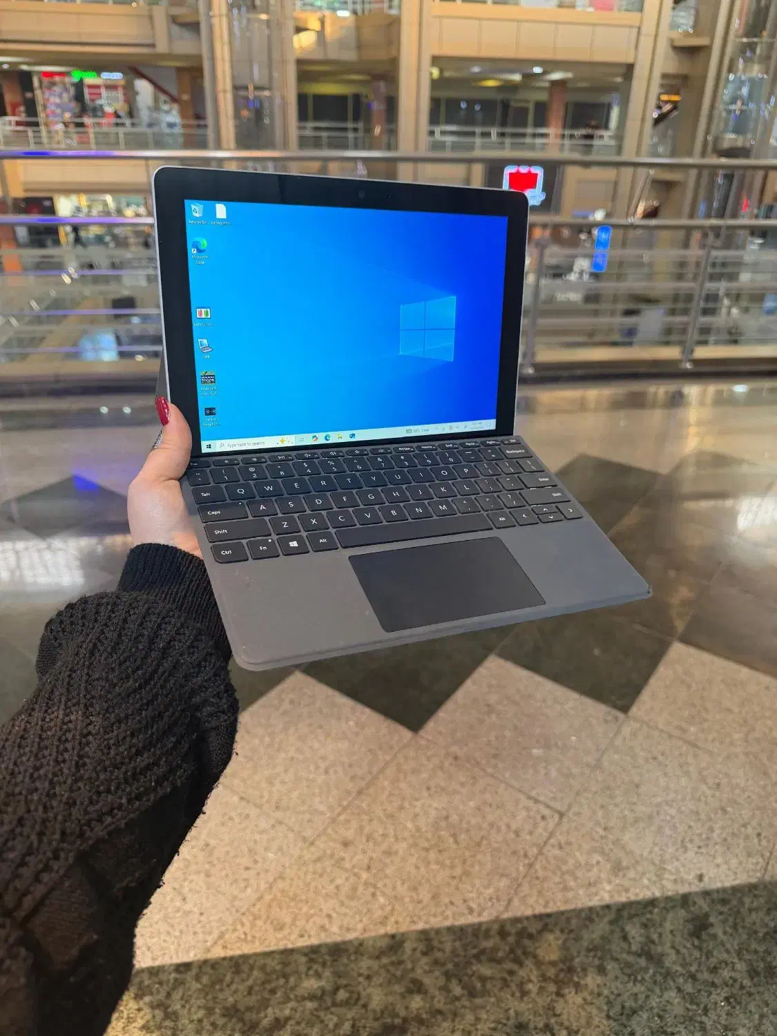 surface GO2 سرفیس گو۲|رایانه همراه|تهران, فلسطین (میدان انقلاب)|دیوار