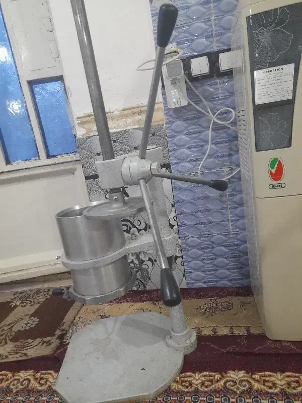 دستگاه بامیه عسلی|آبمیوه‌گیر و آب‌مرکبات‌گیر|اهواز, اسلام آباد غربی|دیوار