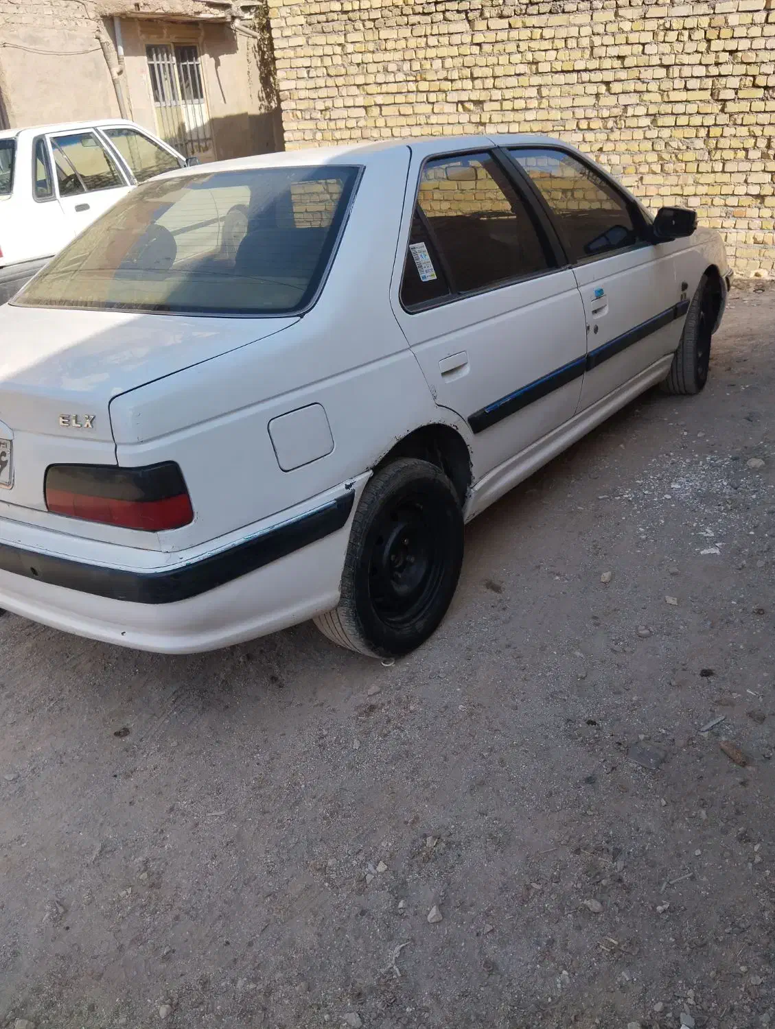 ماشین پژو پارس سفیدمدل 86|خودرو سواری و وانت|بجنورد, |دیوار