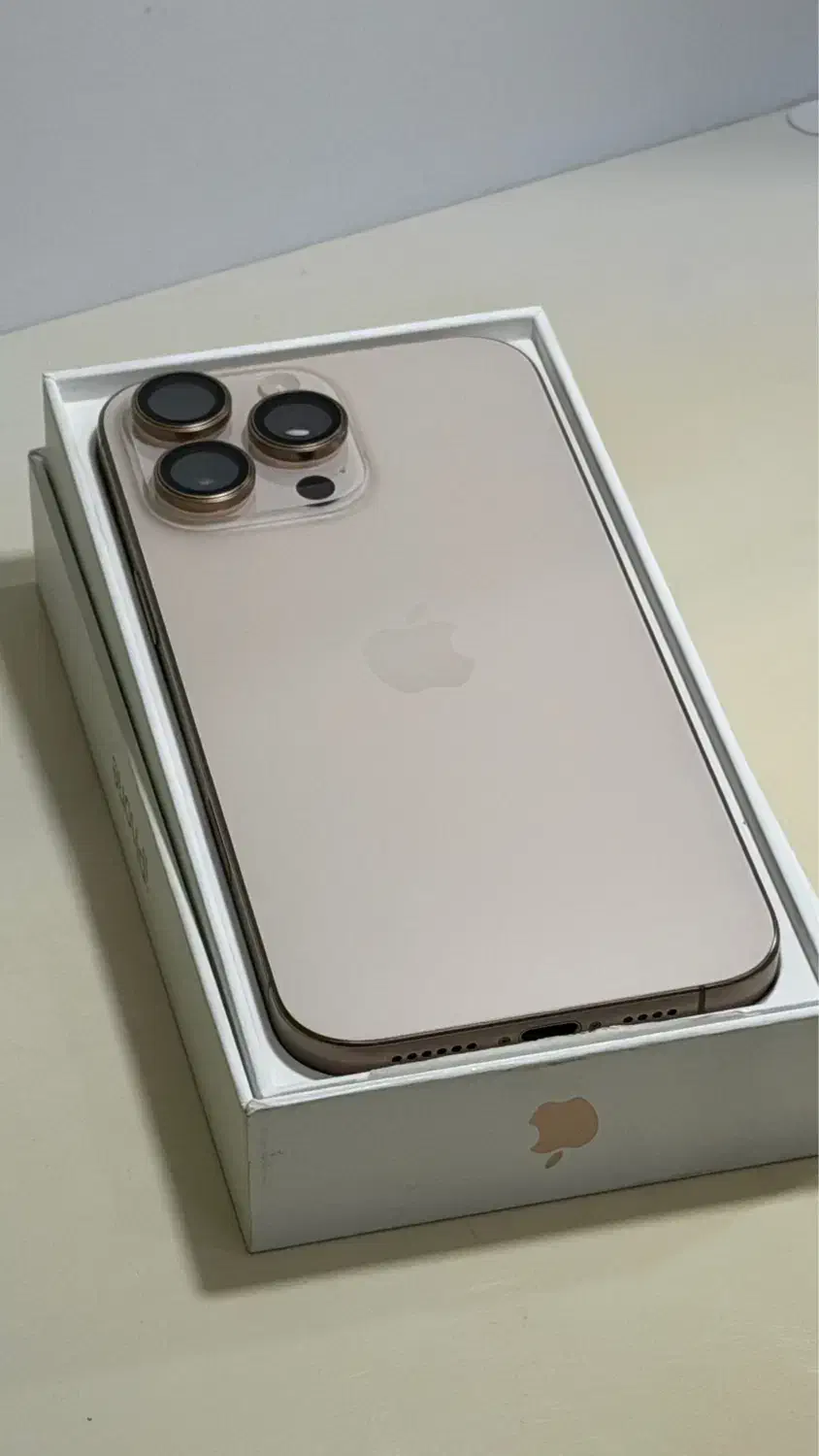 اپل iPhone 16 Pro Max با حافظهٔ ۲۵۶ گیگابایت|موبایل|اهواز, زیتون کارمندی|دیوار