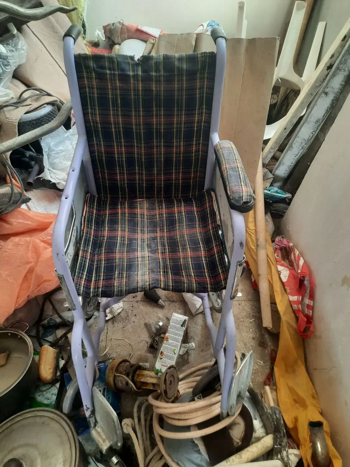 ویلچر کارکرده|آرایشی، بهداشتی، درمانی|کاشان, معلم|دیوار