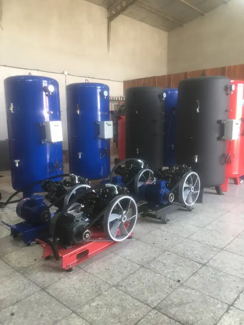 پمپ باد پیستونی ۱۰۰۰ لیتری ( نقد و چکی )|ماشین‌آلات صنعتی|تهران, شهرک استقلال|دیوار